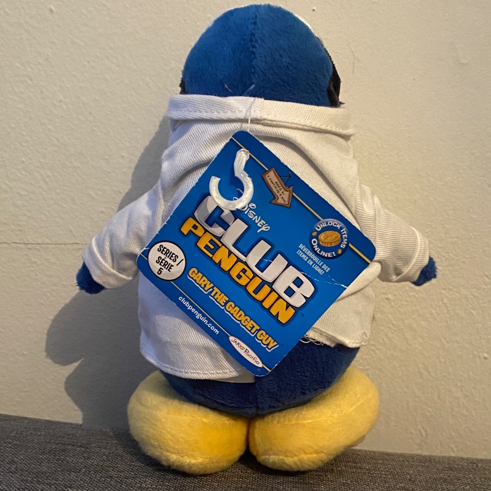Blue and Yellow Penguin Plush Toy with White Coat Club Penguin - Picture 4 of 5